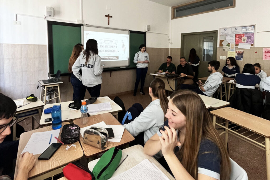 Lee más sobre el artículo Coloquios