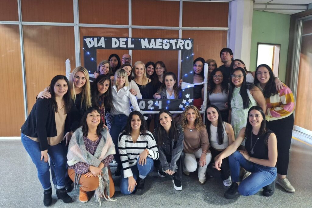 Lee más sobre el artículo Dia del maestro